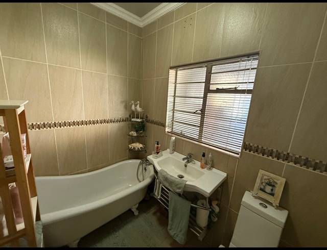 3 BEDROOM HOUSE FOR SALE IN HOMER